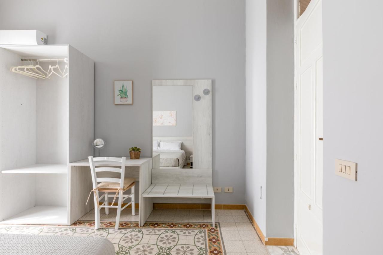 Stazione Notarbartolo Bright & Cozy Apartment Palermo Exterior photo